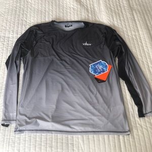 Habit men’s long-sleeve “Dave’s Marina” performance tee, size large. New/unworn!